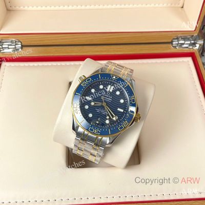 High Quality Replica OMEGA Seamaster 300 Different Straps (316 Stainless Steel/Silicone) Blue Wavy Ceramic Face Dial Blue Ceramic Bezel Stainless Steel Case Watch 42mm
